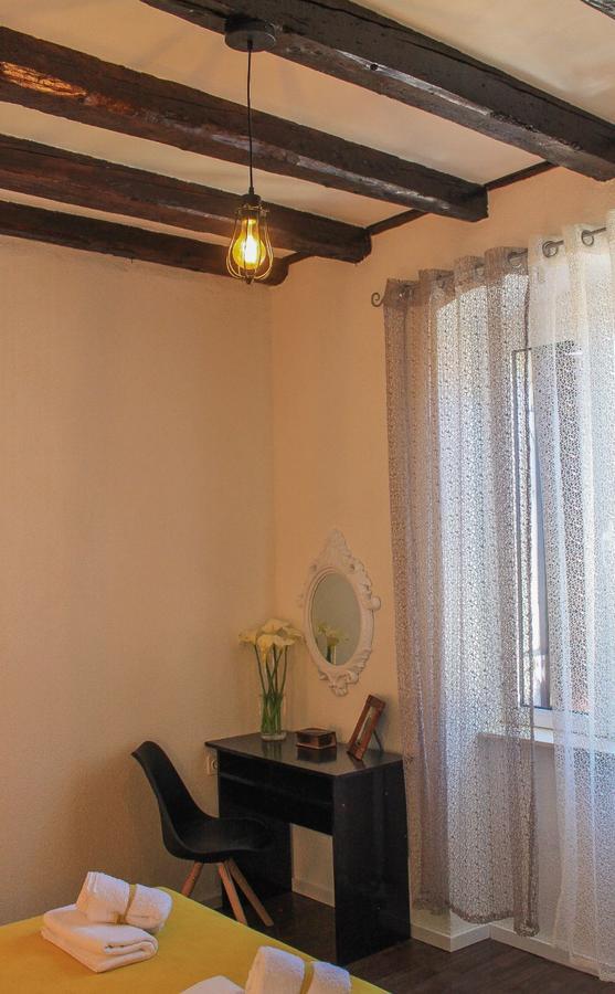 Apartments Kut Віс Екстер'єр фото
