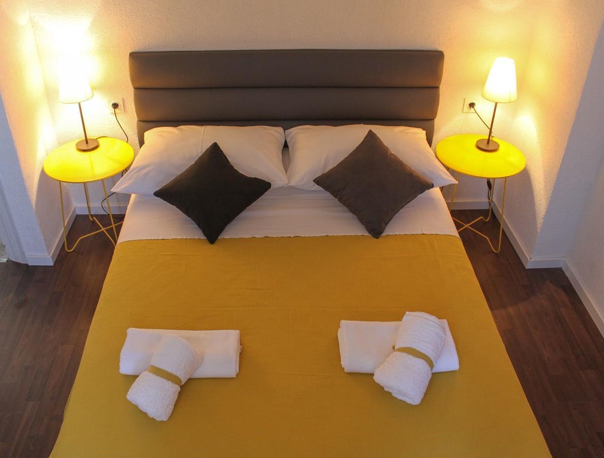 Apartments Kut Віс Екстер'єр фото